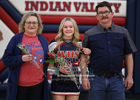 IVCheer_2031